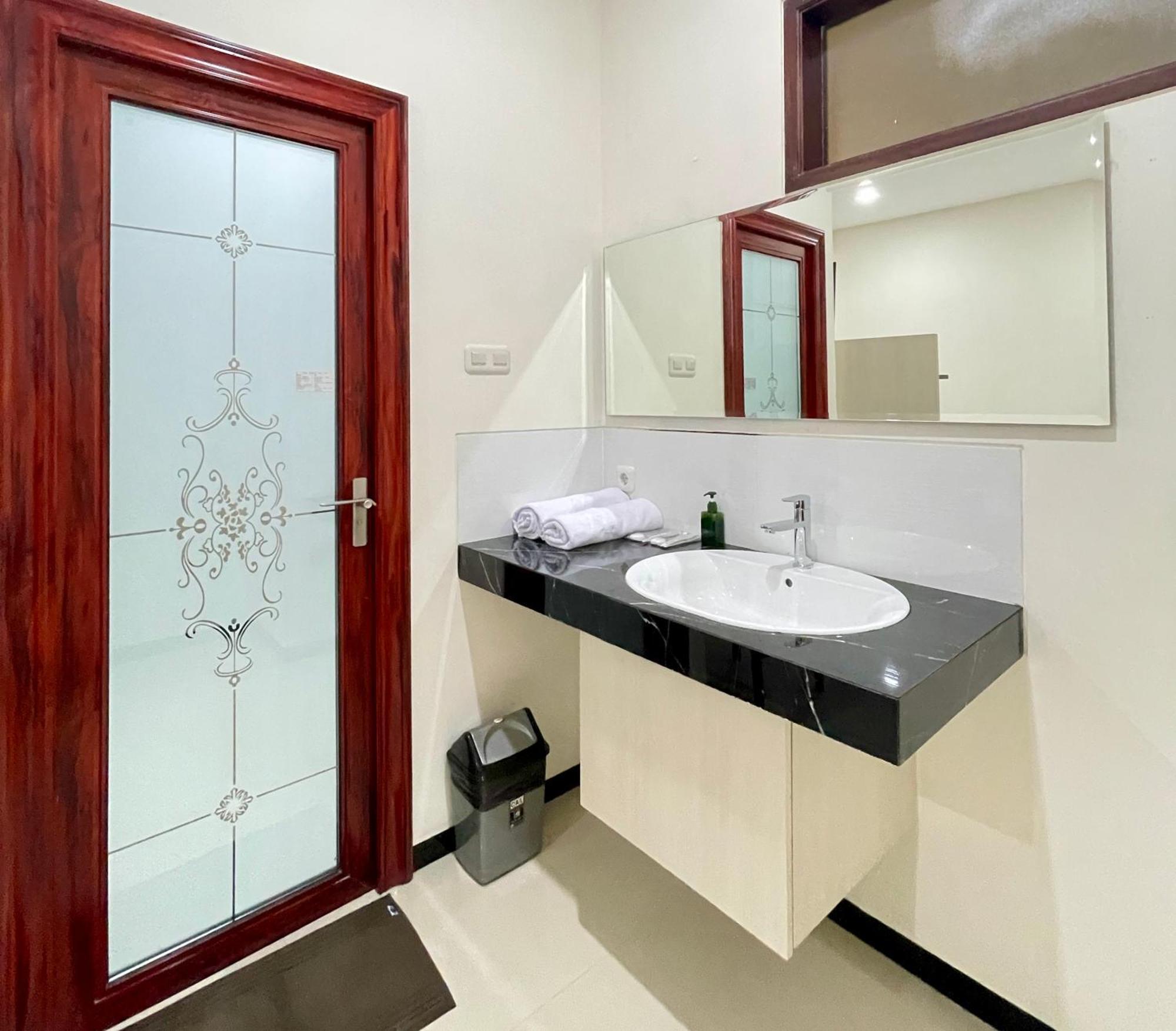 Kawa Living Hotel Krukah Exterior photo